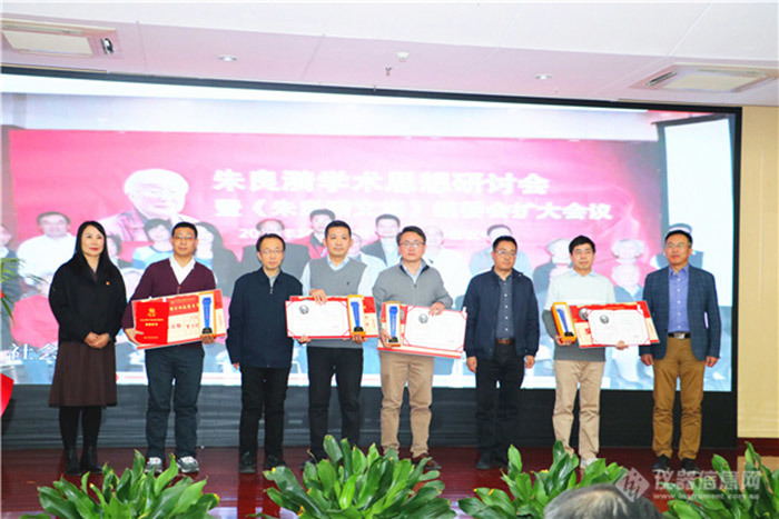 2d4b856d-613f-48db-b12a-b0d1304afdfd.jpg 2d4b856d-613f-48db-b12a-b0d1304afdfd.jpg